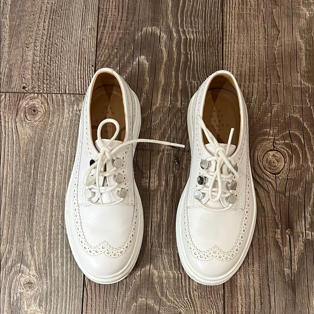 SVNTY Antwerp White Leather Lace-Up Brogue Shoes